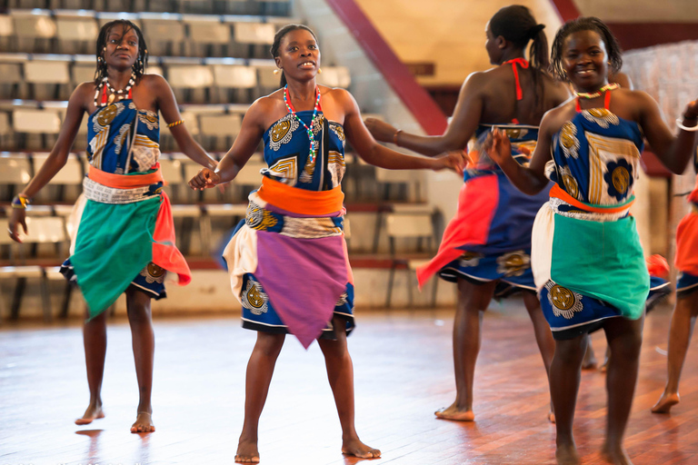 Nairobi Nationaal Museum, Giraffencentrum en Bomas Kenia Tour