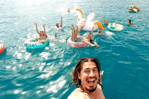 Athens: 3 Islands Cruise with Swimming. DJ, Lunch & Drinks