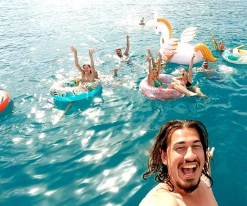 Athens: 3 Islands Cruise with Swimming. DJ, Lunch & Drinks