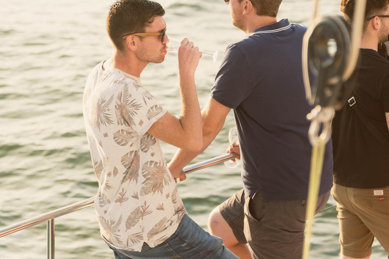 Grau‑du‑Roi: Catamaran evening with grilled dinner and DJ