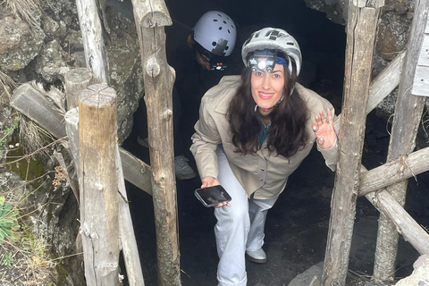 Excursion en Jeep sur l’Etna : depuis Catane, Zafferana Etnea, TaormineETNA JEEP TOUR. TAORMINE Prise en charge