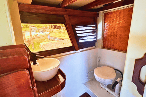 كرابي: جولة على متن قارب فاخر لمشاهدة غروب الشمس في 7 جزر مع الشواء والعوالقانضم للجولة