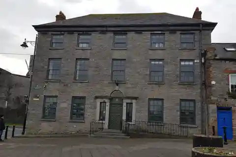 Guided tour of king island limerick city