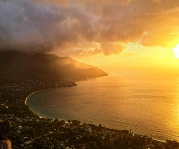 Sunset Explorer! Scenic Mountain Hike in Seychelles