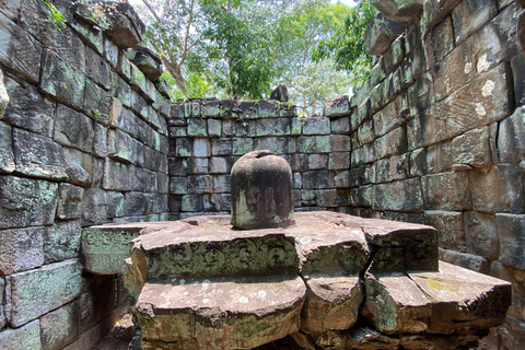 Siem Reap: Cachoeira Phnom Kulen e viagem de 1 dia a Koh KerCachoeira Phnom Kulen e Koh Ker com guia que fala inglês