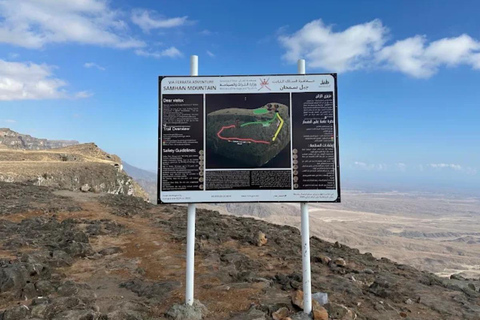From Salalah: East Salalah Full-Day Guided Tour with Pickup
