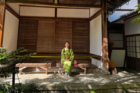 E-Bike Tour in Kyoto with Asuka, Japanese graduate student