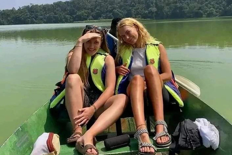 Arusha: kanoën en vogels spotten op het Duluti-meerArusha: Kanoën en vogels spotten op het Duluti-meer