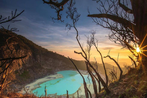 Jakarta: Volcano White Crater &amp; Natural Hot Spring West Java