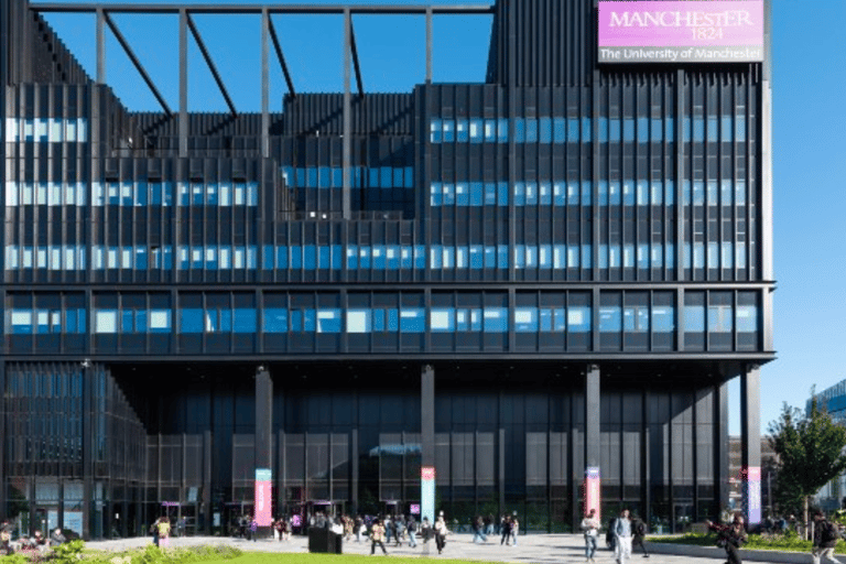 Manchester: University of Manchester Guided Walking Tour