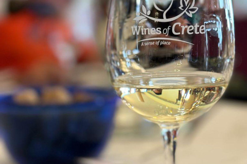 Crète : Visite de 2 vignobles avec dégustation de vin, huile d'olive et déjeuner