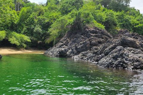 Snorkel e churrasco na costa