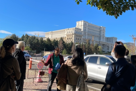 Bucarest : Communisme et histoire Visite guidée de la villeBucarest : Communisme et histoire Visite guidée à pied de la ville