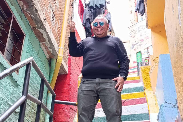 Comuna 13 Full Experience | Subway, Metrocable, Street Art and Culture. Comuna 13 Full Experience | Metro, Metrocable, Street Art and Culture.