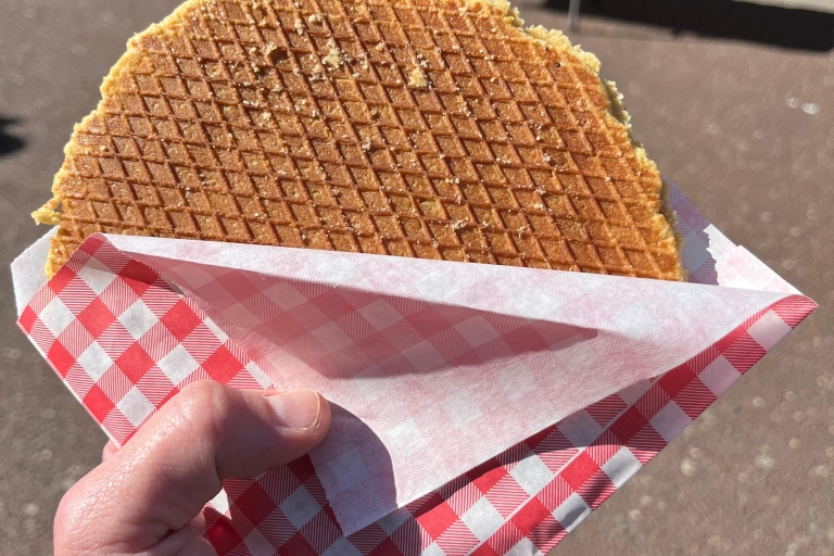 Amsterdam: Food Lovers Walking Tour with Tastings