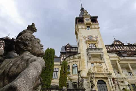 From Bucharest: Dracula Castle, Peles & Brasov Full-Day Trip