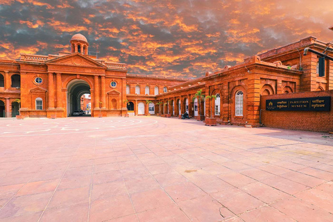 Amritsar: Golden Temple & Wagah Border 3-Day Tour with Hotel