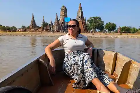 Pattaya: Ayutthaya Day Trip by Private Car with Boat Tour