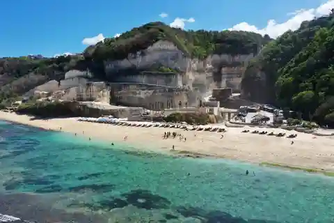 Bali: Turtle Island, Melasti Beach, Uluwatu & Jimbaran Tour