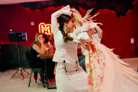 Lanzarote: Flamenco Experience with Dinner and Drinks