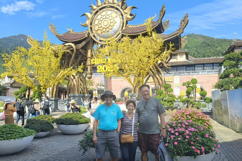 Da Nang: Golden Bridge Sunset Adventure with Buffet Dinner Private Golden Bridge Sunset & Ba Na Hills Experience