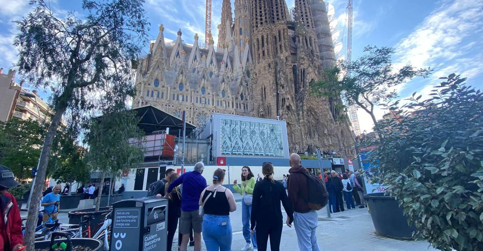 Barcelona: 2.5-Hour Bike or E-Bike Historical Tour photo 16