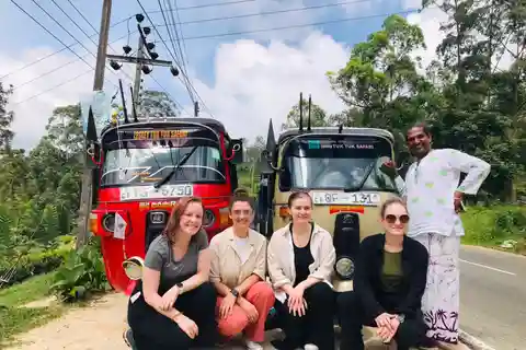Kandy ; Local Guided City Tour By Lesley