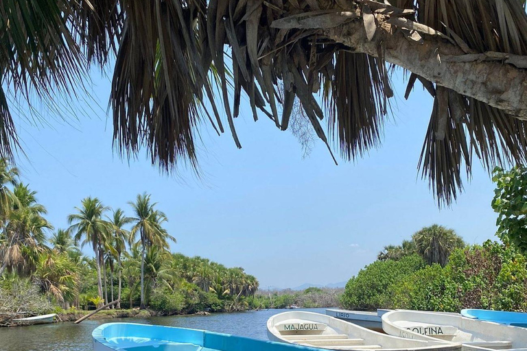 From Puerto Escondido: Day Trip to Chacahua National Park