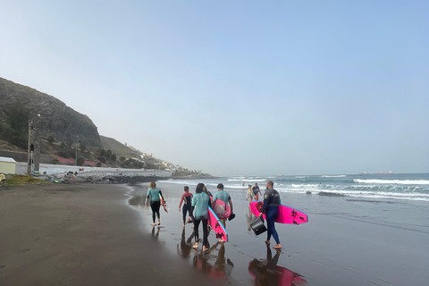 Las Palmas de Gran Canaria: Surfing lessons at La Laja beach