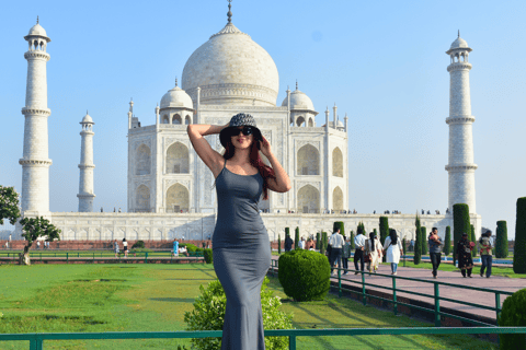 From Delhi: Taj Mahal &amp; Agra Private Day Trip with TransferFrom Delhi- Car with Driver and private Tour Guide