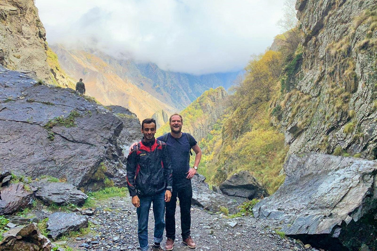 Viaggio privato alla scoperta delle montagne del Caucaso in Georgia