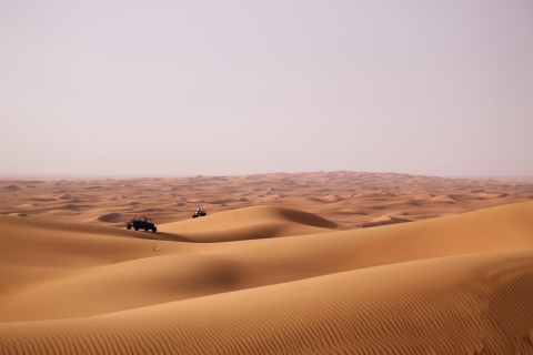 Doha: Quad, jazda po wydmach, przejażdżka na wielbłądzie, wizyta nad morzem śródlądowymQuadbike (1 godzina) z przejażdżką na wielbłądzie, Dune Bashing, Sandboarding,