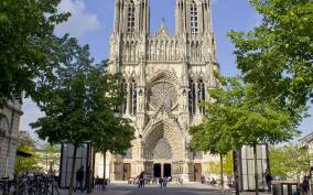 Reims: Guided Tour of Cathedral of Notre Dame de Reims