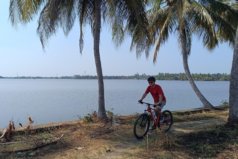 Fort Kochi Beach and Backwater Cycling Tour (Half Day) Evening Slot