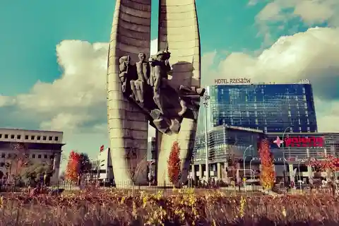 Rzeszow: Private City Highlights Walking Tour w/ Local Guide