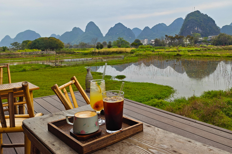 Yangshuo: Private travel with Bamboo Raft Ride & Show