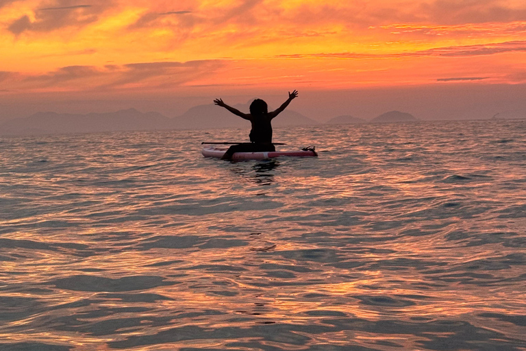 Paddla i soluppgången i Rio – eller under dagenPaddelsurfing i Rio vid soluppgången – eller under dagen