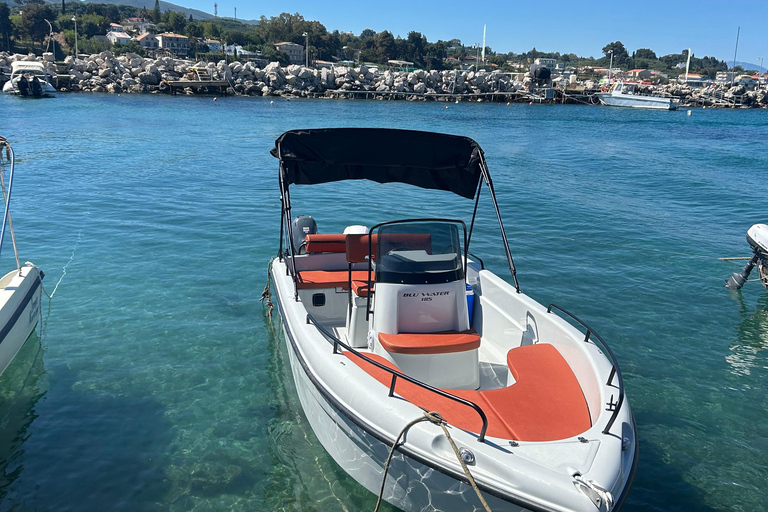 Zakynthos: Private Boat Rental for Marathonisi and the Caves of Keri Zakynthos: Private Boat Rental without a license for an unforgettable experience