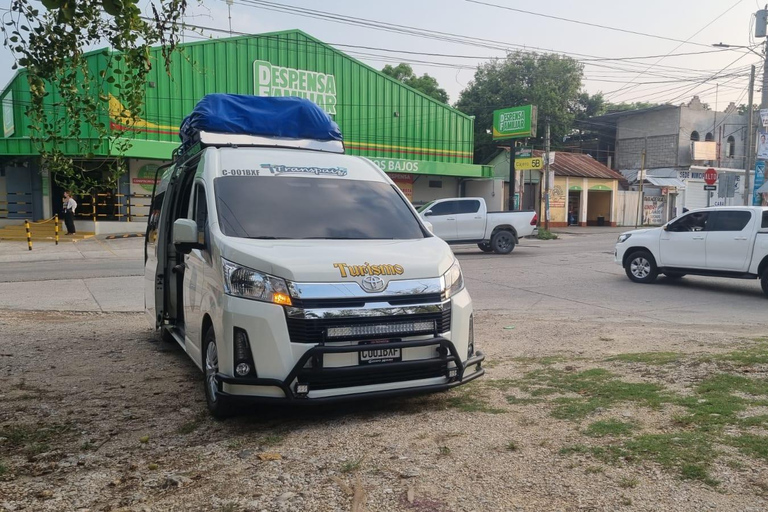 Flores: Traslado Desde Flores a Semuc Champey, Lanquin Exclusivo Turismo