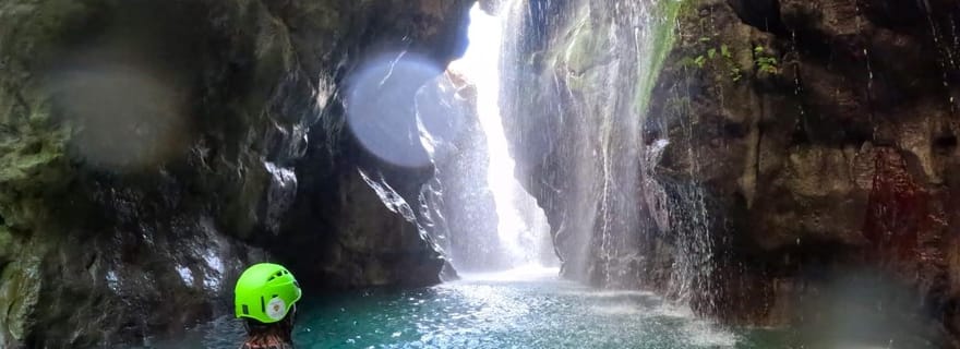 Gorges de Kourtaliotiko : randonnée d'aventure fluviale guidée avec déjeuner
