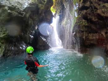 Gorges de Kourtaliotiko : randonnée d'aventure fluviale guidée avec déjeuner