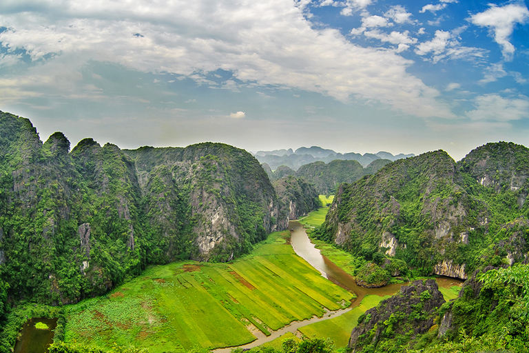 Från Hanoi: Hoa Lu - Tam Coc - Mua Caves med transferFrån Hanoi: Hoa Lu - Tam Coc - Mua-grottorna med transfer