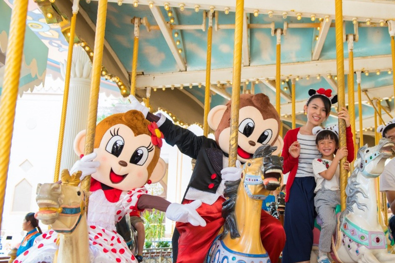 From Taipei: Leofoo Village Theme Park Ticket & Bus Transfer Depart from MRT Jing'an
