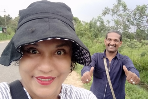 Excursión de un día de Kandy a SigiriyaLesley safari en tuktuk