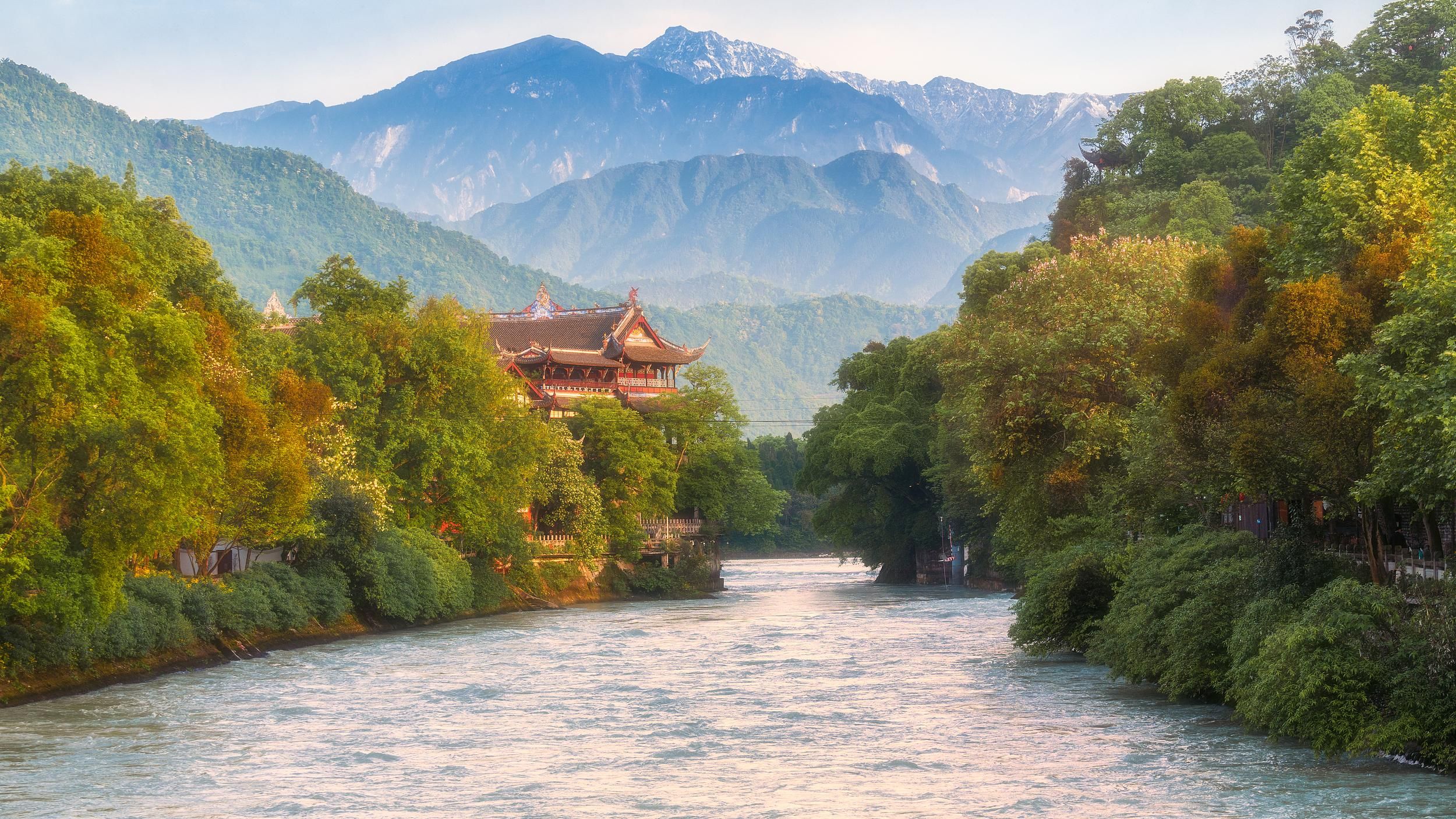 Dujiangyan & Sanxingdui in Chengdu: Tagestour