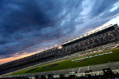 Standardowy pakiet NASCAR Coke Zero 400 Race