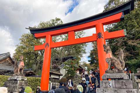 Kyoto: Fushimi Inari Night Walking Tour with Guide Kyoto: Mystical Fushimi Inari Night Walk with Pro Guide