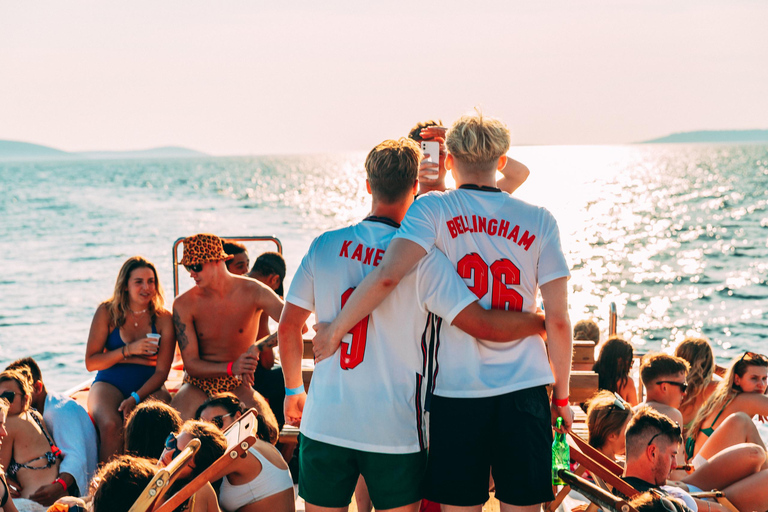 Split: Blue Lagoon, scheepswrak en Šolta met eten en drinken