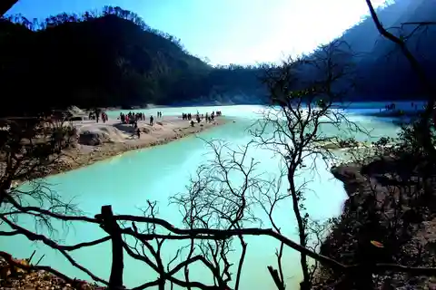 BANDUNG : MAKE CUSTOMIZED TOUR WITH CAR CHARTER AND DRIVER