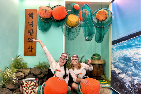 Jeju: Haenyeo UNESCO Sea Women Photoshoot Experience